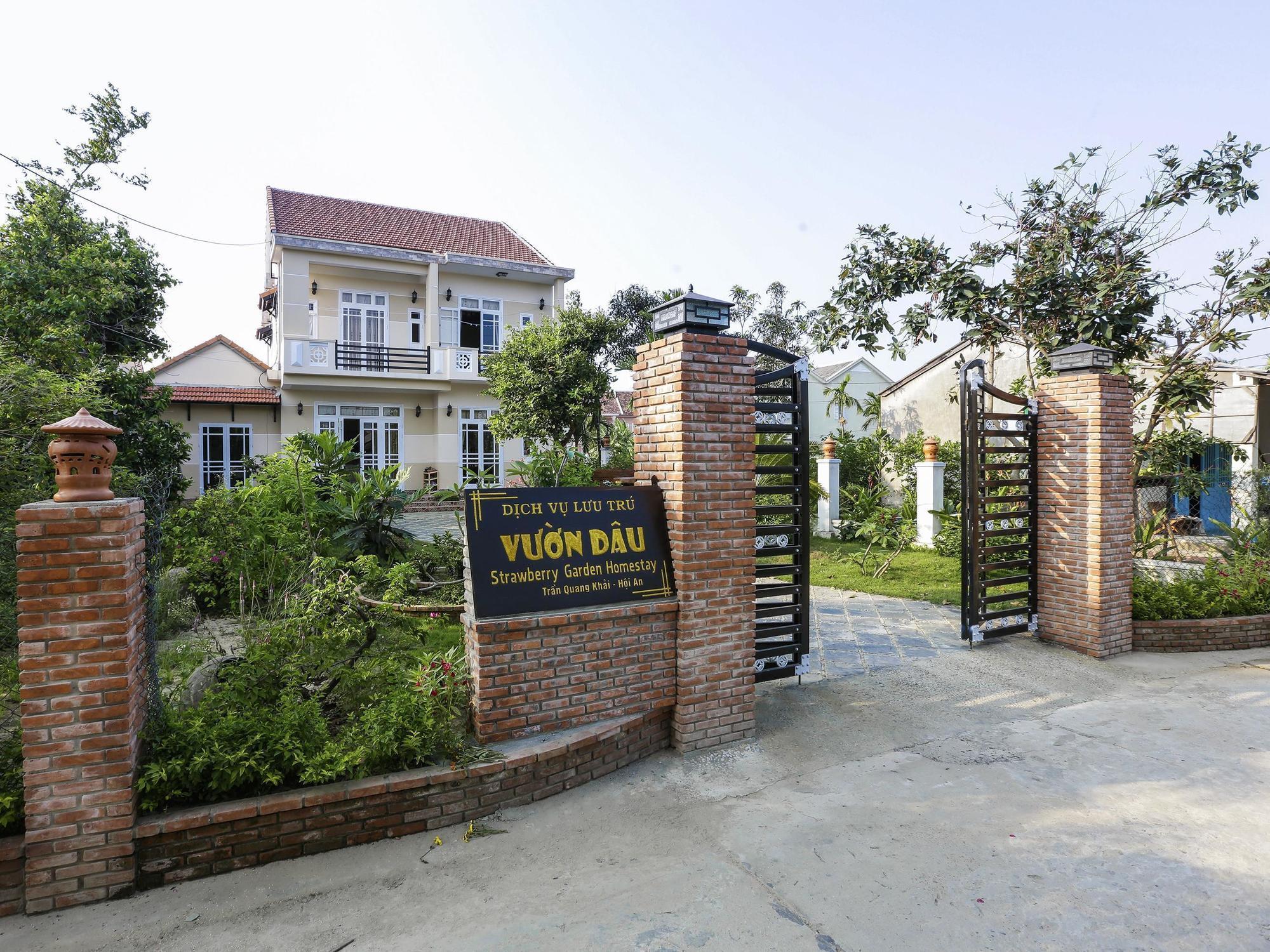 Strawberry Garden Homestay Hoi An Exterior photo