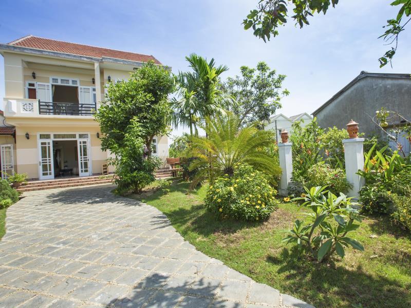 Strawberry Garden Homestay Hoi An Exterior photo